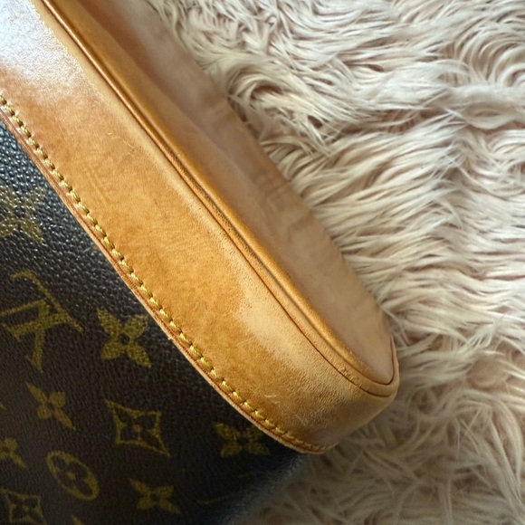 ๐ฏ % Authentic Louis Vuitton LV Hand Bag Alma Brown Monogram bag - Picture 8 of 16